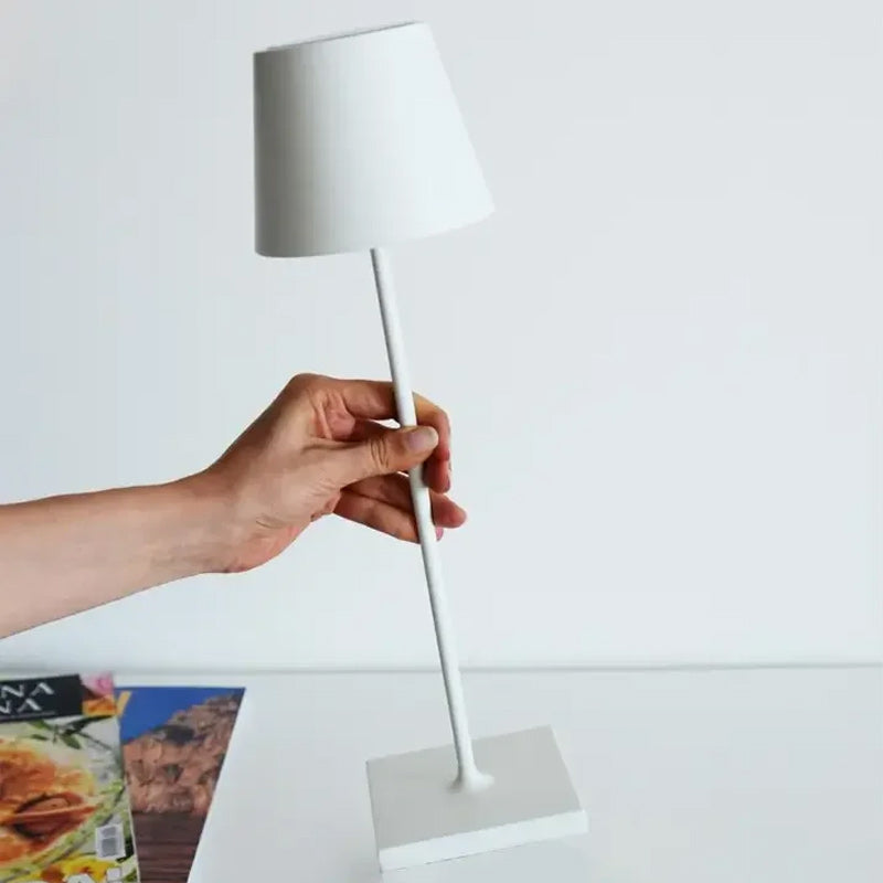 מנורת שולחן אלחוטית LED נטענת מודרנית