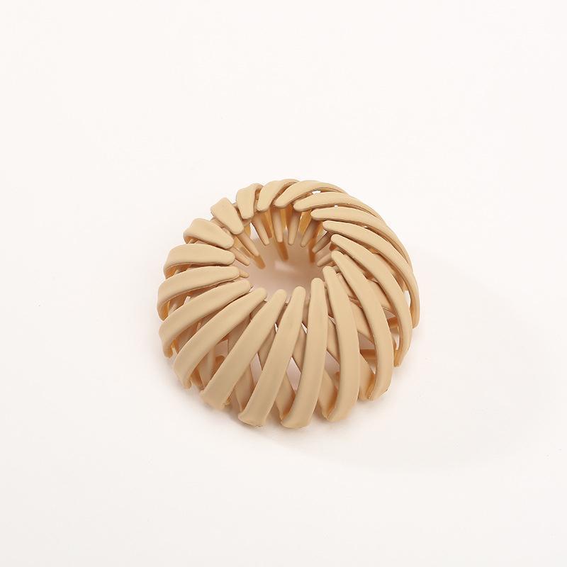 A hairpin for an elegant collection 