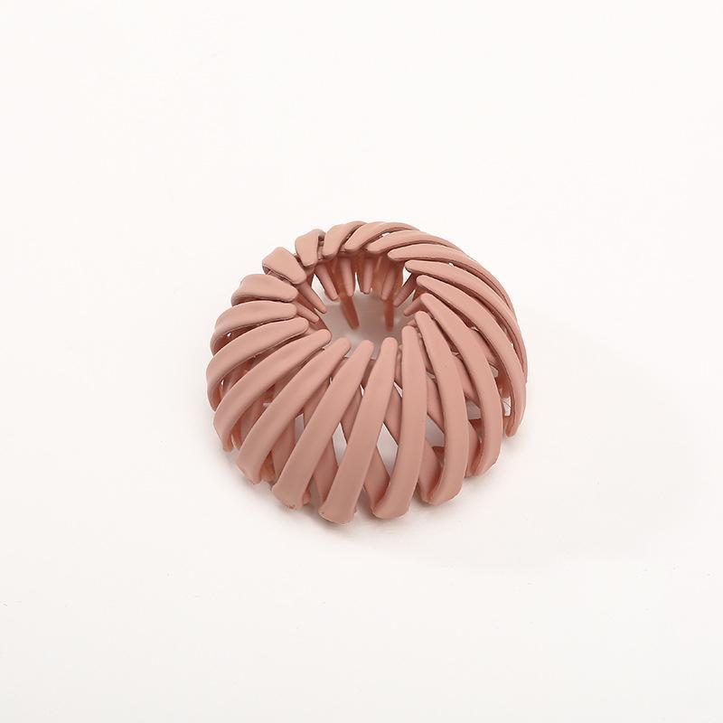 A hairpin for an elegant collection 