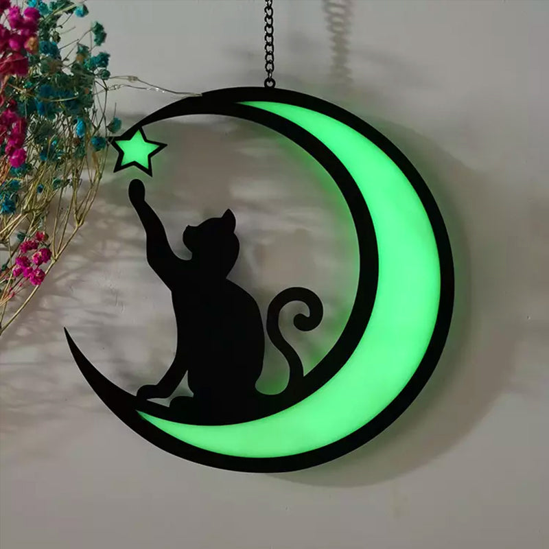 קישוטי חתול שחור על ירח