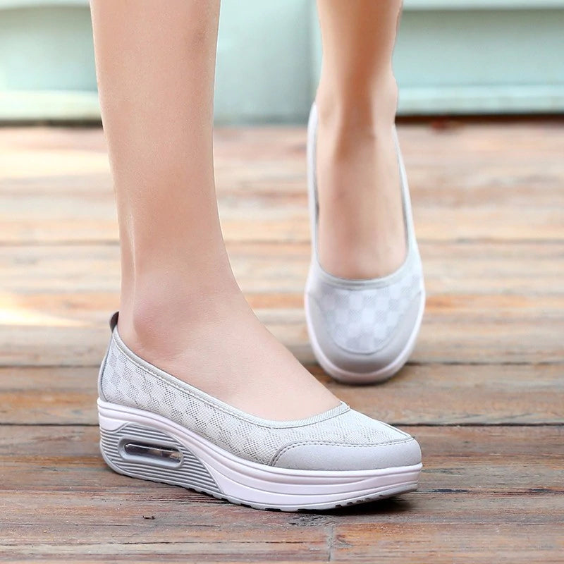 נעלי פלטפורמה לנשים