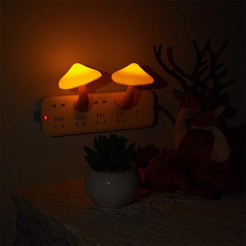מנורת לילה בצורת פטרייה קטנה וחמודה